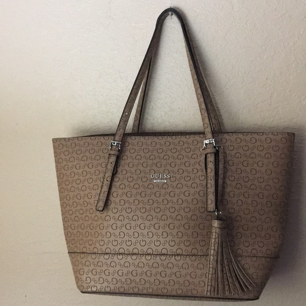 Guess Purse Almost new